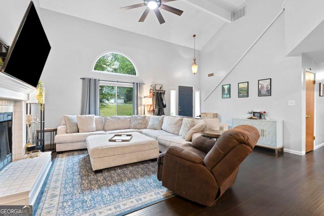 100 Karla Ct, House other with 4 bedrooms, 2 bathrooms and 4 parking in Roswell GA | Image 6