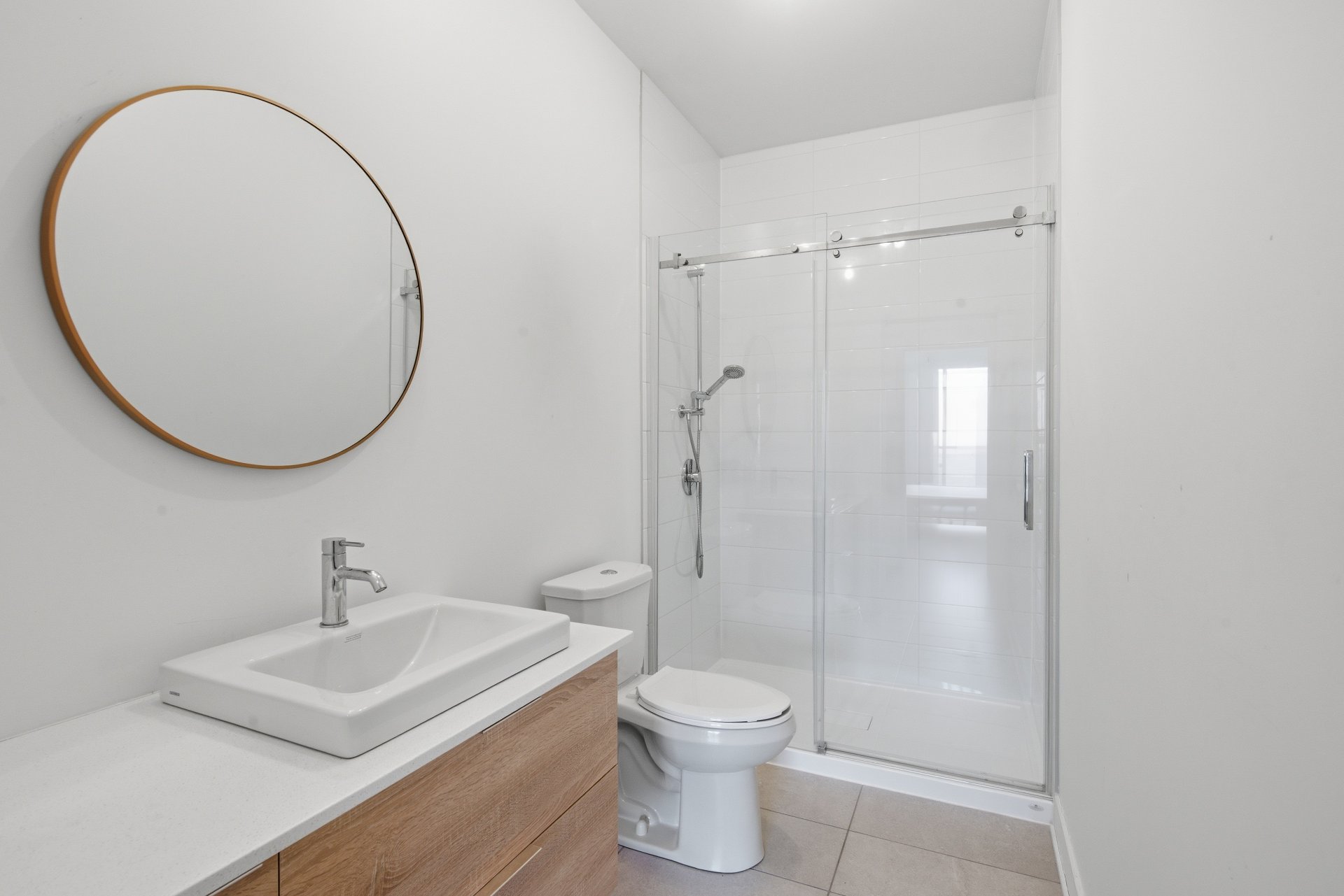 Residential Lease in Laval (Duvernay) 4