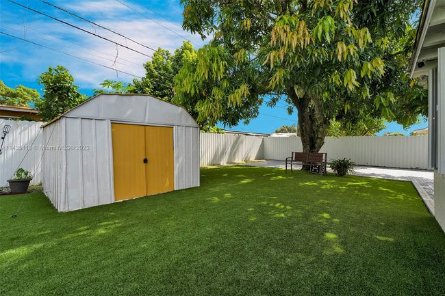 2021 Nw 185 Th Ter, House other with 3 bedrooms, 2 bathrooms and null parking in Miami Gardens FL | Image 33