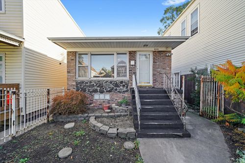 4555 S Washtenaw Ave, Chicago, IL, 60632-1942 | Card Image