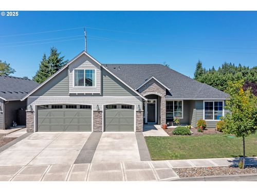 812 Ne 29th Way, Battle Ground, WA, 98604-8277 | Card Image