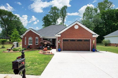 10206 Nissi Way, Soddy Daisy, TN, 37379-5457 | Card Image