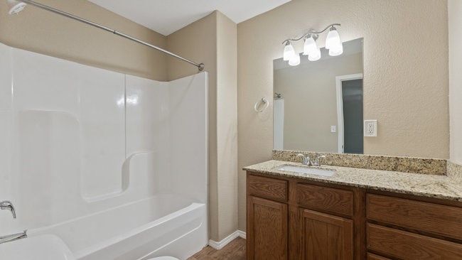 B - 307 Ewalt Ave, Home with 3 bedrooms, 2 bathrooms and null parking in Springdale AR | Image 12