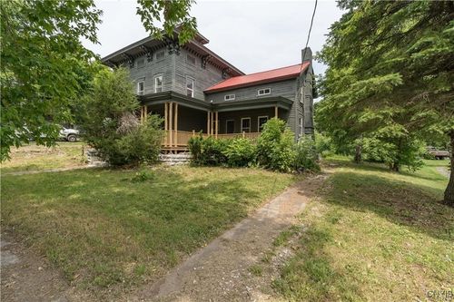 31 Main St, Antwerp, NY, 13608-4157 | Card Image