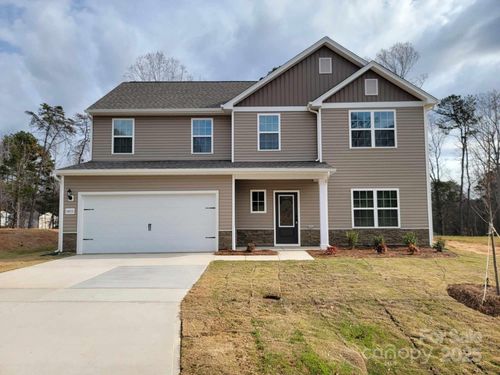 3453 Robindale Dr, Winston Salem, NC, 27107 | Card Image