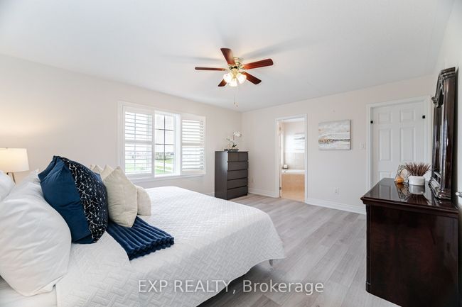 810 Cousens Terr, House other with 5 bedrooms, 3 bathrooms and 2 parking in Milton ON | Image 29