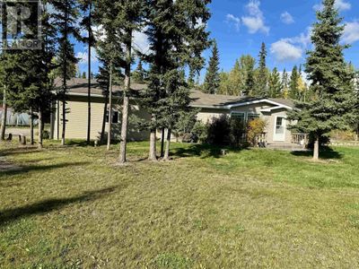 549 Speedway Rd, House other with 3 bedrooms, 2 bathrooms and null parking in Vanderhoof BC | Image 2