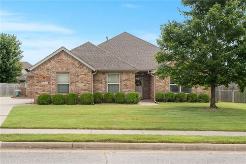 5811 S 67th St, Cave Springs, AR, 72718-8460 | Card Image