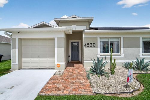 4520 Reynolds Creek Ave, PLANT CITY, FL, 33563-8512 | Card Image