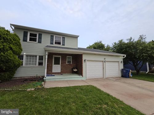 6 Anthony Ln, Trenton, NJ, 08648-2824 | Card Image