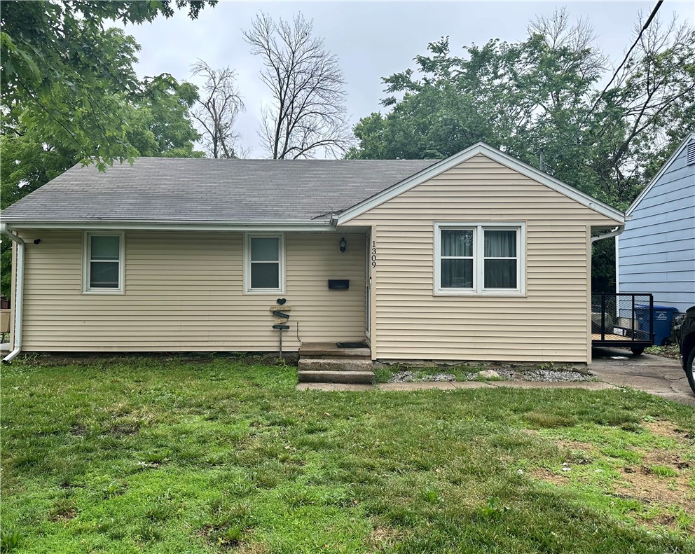 Mccormick St, Des Moines, IA 50316