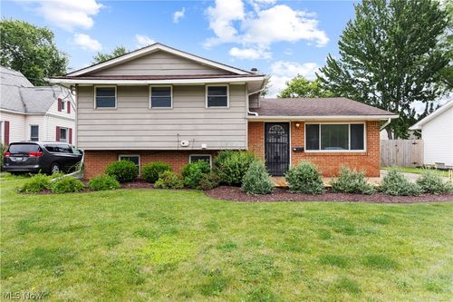 747 Abbe Rd N, Elyria, OH, 44035-1878 | Card Image