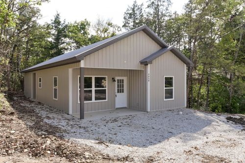 4058 Red Oak Rd, Merriam Woods Village, MO, 65740-9588 | Card Image