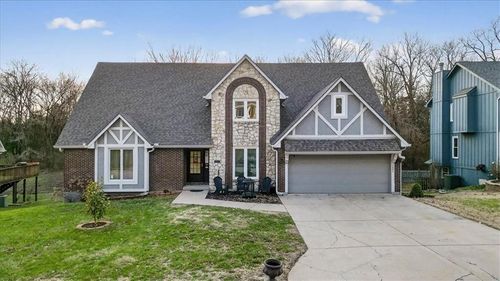 3695 Sw Kimstin Cir, Blue Springs, MO, 64015-4573 | Card Image