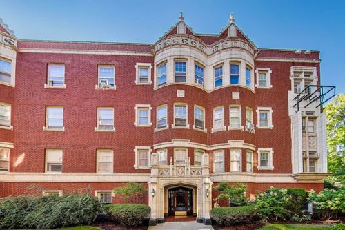 apt-3v-220 N Oak Park Ave, Oak Park, IL, 60302-2168 | Card Image