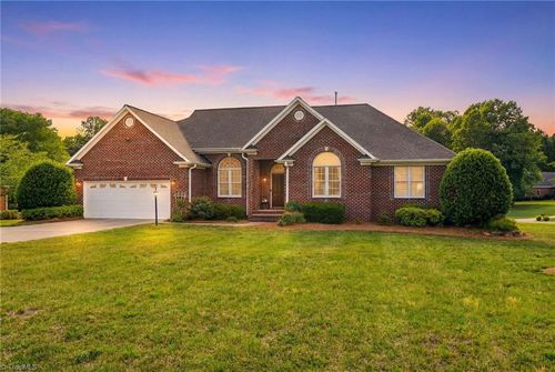 230 Deer Path Ln, Lexington, NC, 27295-6985 | Card Image