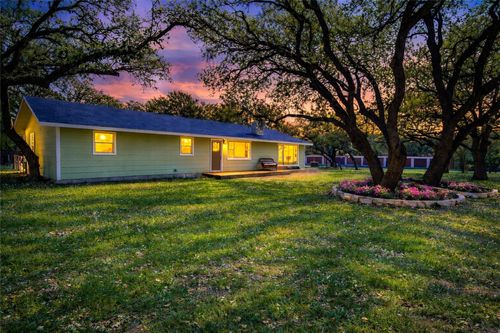 207 Haley Rd, Johnson City, TX, 78636-4217 | Card Image