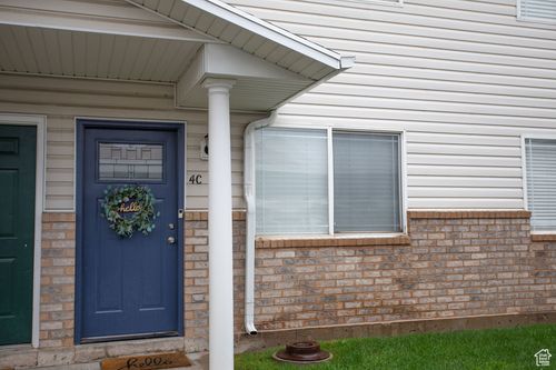 unit-4c-422 E 2050 N, North Ogden, UT, 84414-3077 | Card Image