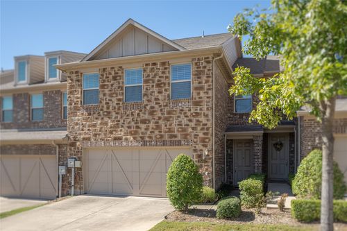 2500 Jackson Dr, Lewisville, TX, 75067-8233 | Card Image