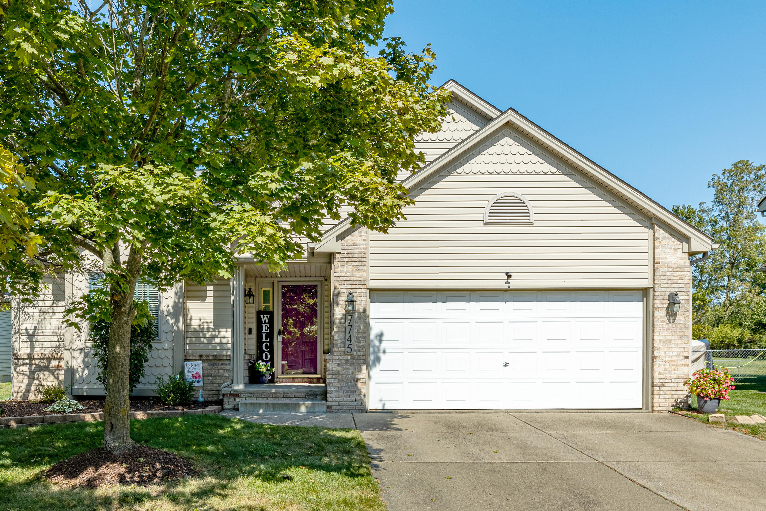 Paint Creek Dr, Ypsilanti, MI 48197