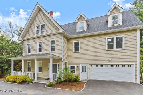 upstairs-44 Riversville Rd, Greenwich, CT, 06831-3661 | Card Image