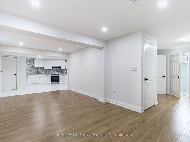 74 Pinebrook Cir, House other with 5 bedrooms, 2 bathrooms and 4 parking in Caledon ON | Image 22