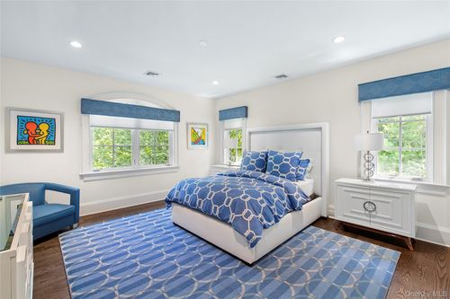 20 Devonshire Ln, Amagansett, NY, 11930-2139 | Card Image