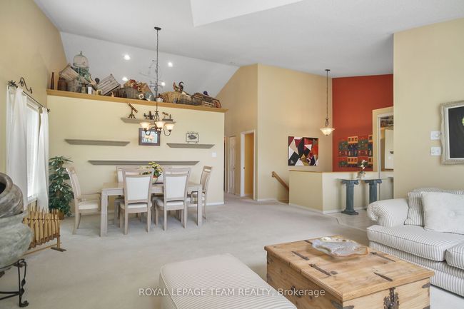 21 Windchime Cres, House other with 3 bedrooms, 3 bathrooms and 2 parking in Nepean ON | Image 8