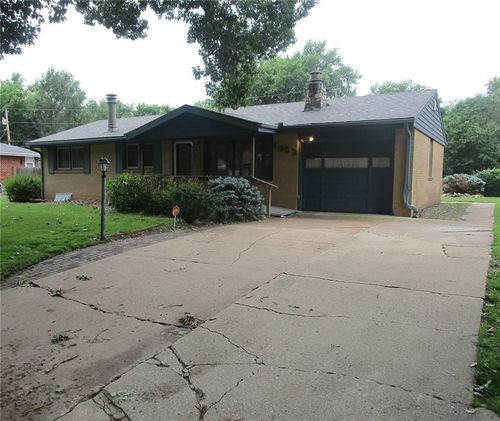 1953 Judson St, Manhattan, KS, 66502-4921 | Card Image