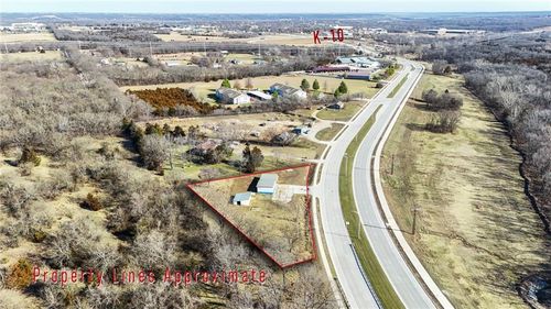 9780 Lexington Ave, De Soto, KS, 66018-9473 | Card Image