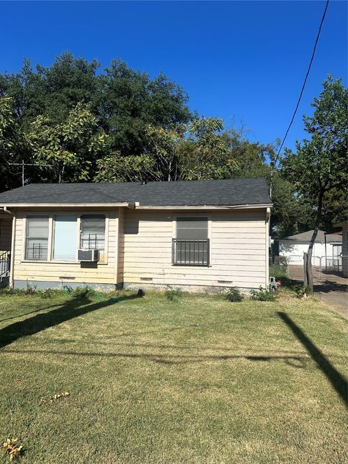 3203 Bertrand Ave, Dallas, TX, 75215-4402 | Card Image