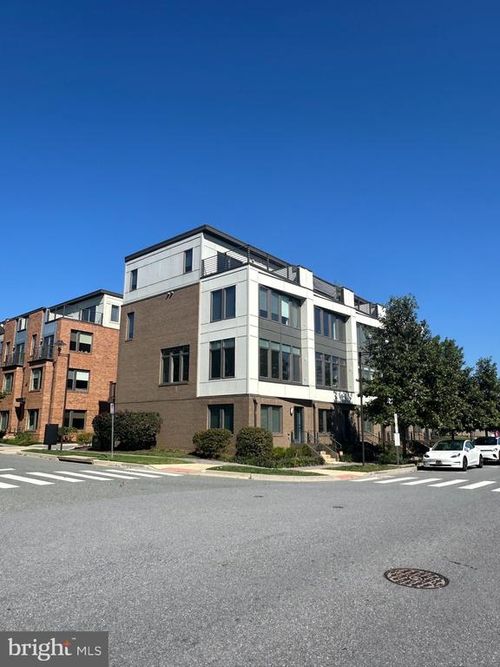 8051 Tribeca St, ROCKVILLE, MD, 20855-2185 | Card Image