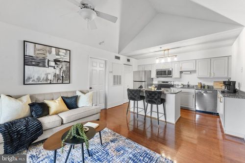 b-3302 Wyndham Cir, ALEXANDRIA, VA, 22302-4327 | Card Image