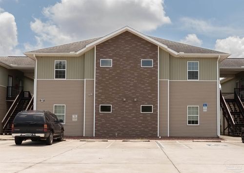 2d-7071 Lake Joanne Dr, Pensacola, FL, 32506-5705 | Card Image
