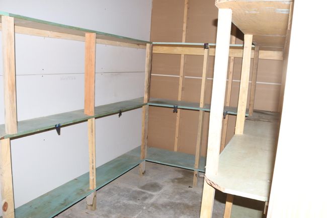 storage room | Image 13