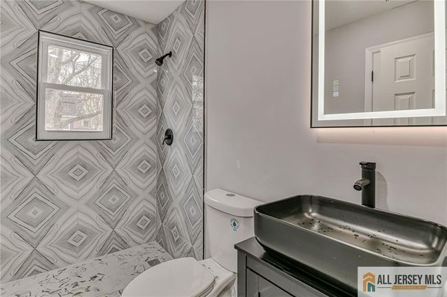 537 Lorraine Ave, House other with 4 bedrooms, 3 bathrooms and null parking in Middlesex NJ | Image 13