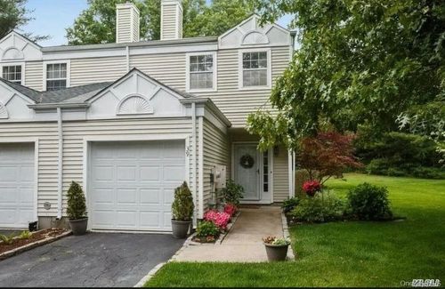 39 Quail Ct, Manorville, NY, 11949-2602 | Card Image