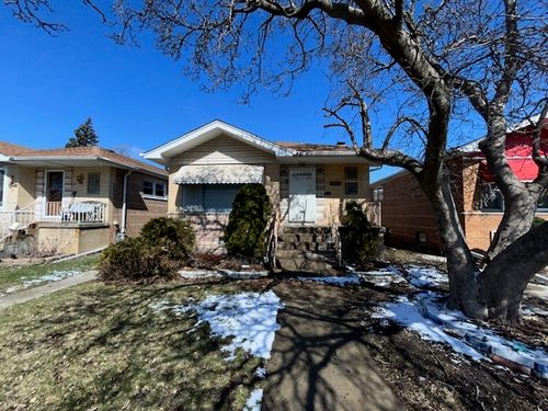 3515 Madison St, Bellwood, IL, 60104-2119 | Card Image