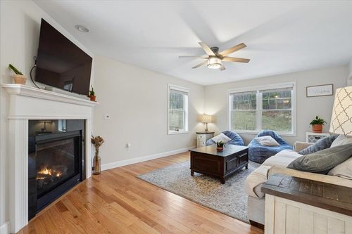 36 Dow Rd, Mont Vernon, NH, 03057-1715 | Card Image