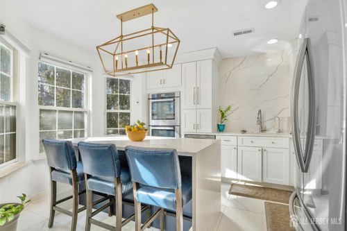 1004 Cypress Ln, East Brunswick, NJ, 08816-5253 | Card Image