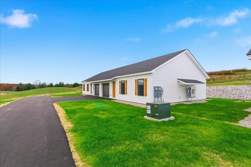 3-3 Freedom Farm Road, Auburn, ME, 04210 | Card Image