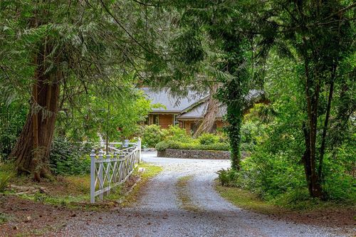 3450 Ravencrest Rd, Cobble Hill, BC, V0R1L4 | Card Image
