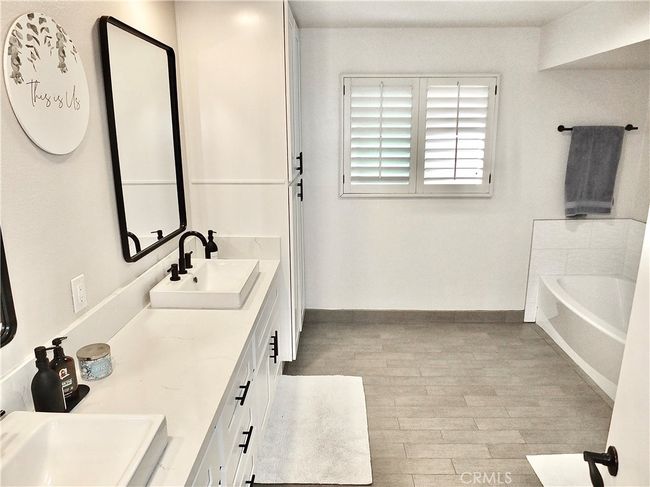 Primary bathroom | Image 12
