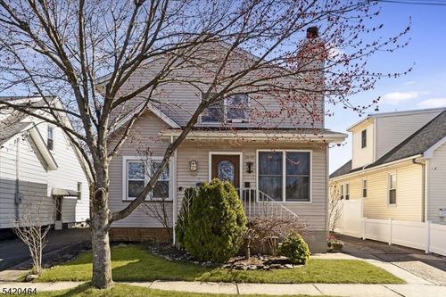 12 Roosevelt Pl, Lodi, NJ, 07644-3312 | Card Image