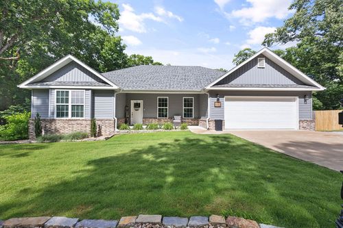 11 Melbourn Dr, Bella Vista, AR, 72714-4315 | Card Image