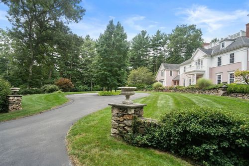 5 Hamlins Xing, Dover, MA, 02030-2461 | Card Image