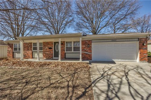 16403 Ellison Way, Independence, MO, 64055-2824 | Card Image