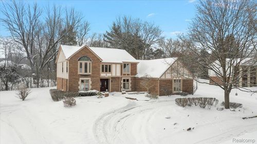 2291 Red Maple Dr, Troy, MI, 48098-2274 | Card Image