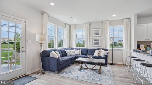 73 Alexander Way, Westampton, NJ, 08060-5422 | Card Image