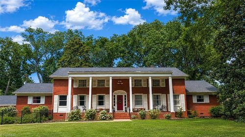 201 S Main St, Mount Gilead, NC, 27306-9223 | Card Image
